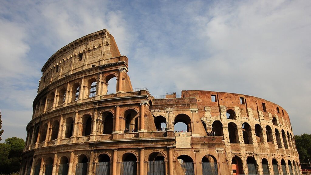 Colosseum, Rome Tourist Attractions in Italy