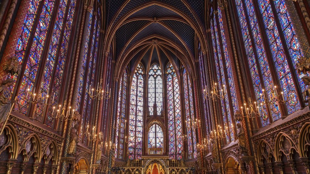 Sainte-Chapelle Tourist Attractions in Paris