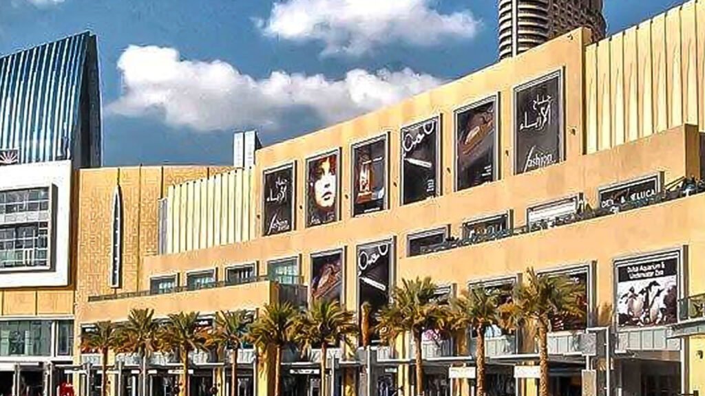 The Dubai Mall Tourist Attractions in Dubai