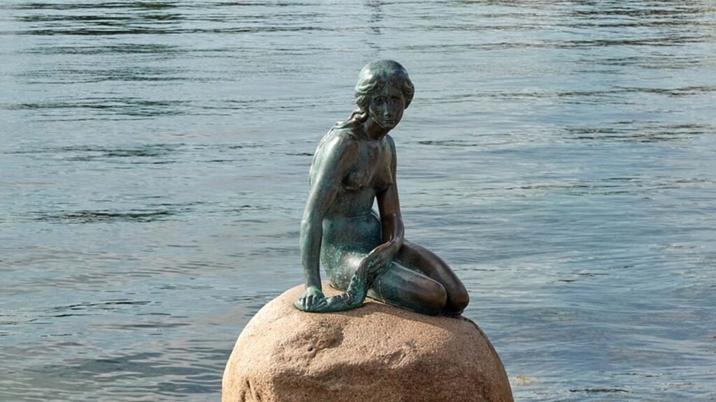 The Little Mermaid Statue Tourist Attractions in Denmark